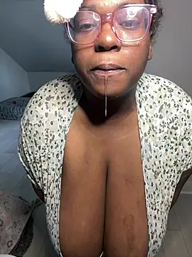 bunbun420247 online show from May 14, 10:59 pm