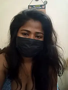 HAANNIAA online show from December 14, 8:25 pm