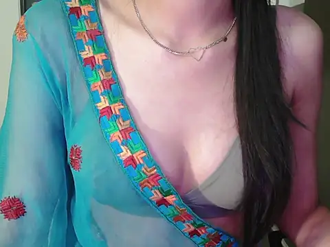 cute seemu online show from April 6, 4:46 am