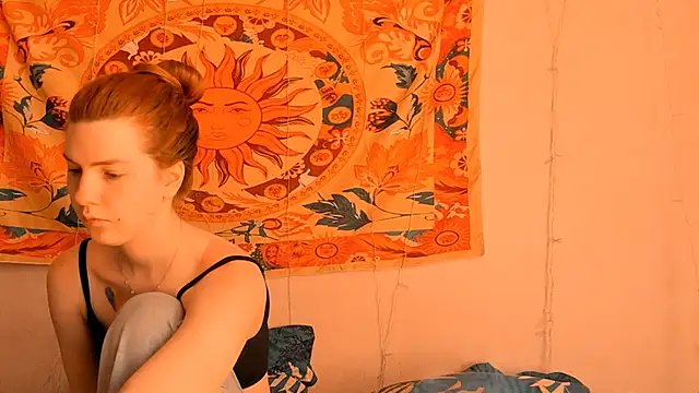 AliceCUNTach online show from May 20, 5:04 am