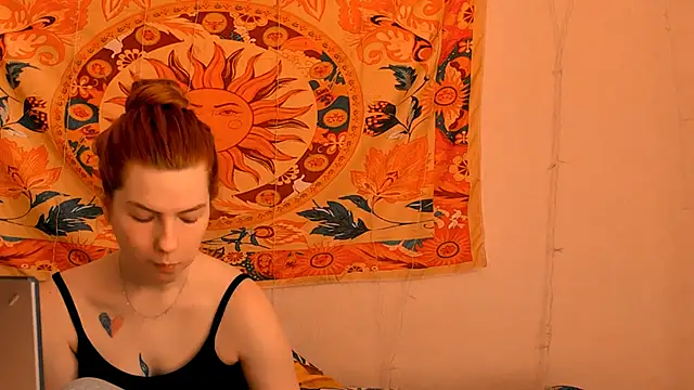 AliceCUNTach online show from May 17, 5:06 am