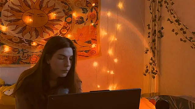 AliceCUNTach online show from February 23, 5:08 am