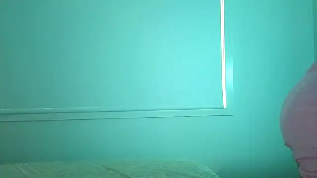 aussiepeaches online show from May 18, 2:10 am