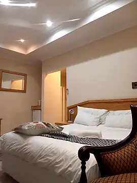 NaughtyHornyBitch  online show from September 13, 6:27 pm
