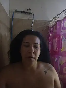 gitanadeluxe online show from October 4, 1:22 am