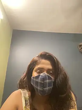 Ziyaandrocky- online show from April 13, 8:53 pm