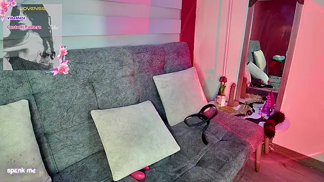 Roshhell1 online show from March 30, 9:09 am