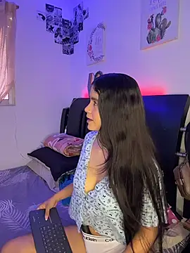 Ashley and Zoe online show from April 4, 2:05 pm