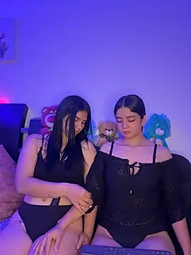 Ashley and Zoe online show from April 30, 2:11 pm
