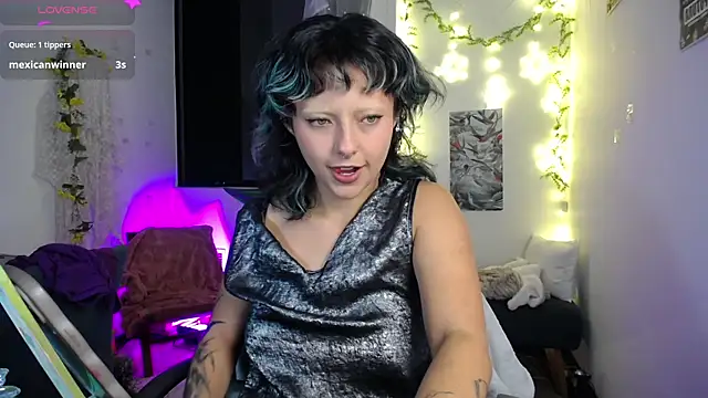 AlmaNanax online show from April 28, 4:27 am