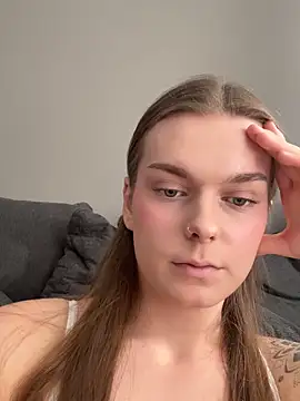 LisaFreier online show from September 14, 1:31 pm