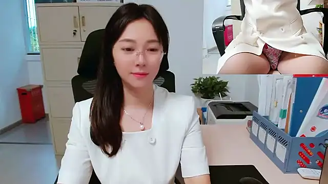 OL-Lily online show from September 19, 1:26 am