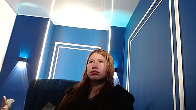 Olivia11  online show from September 30, 12:11 pm