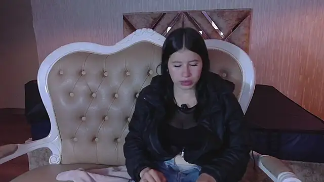 Olivia11  online show from May 28, 4:27 pm