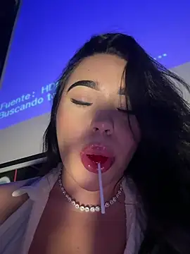 SofiaWildee online show from May 26, 12:54 am