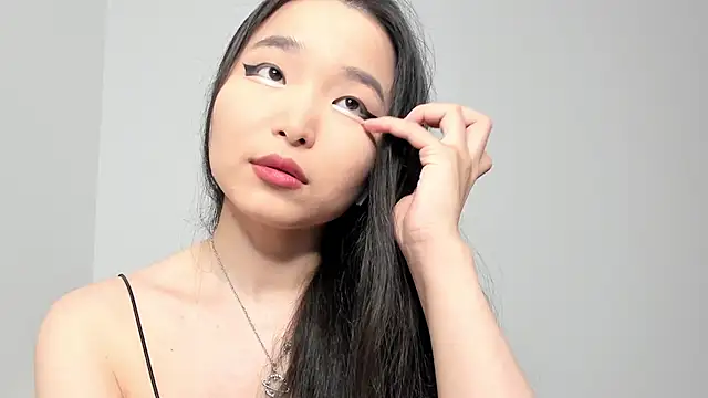 Soyun Mia online show from May 19, 1:18 pm