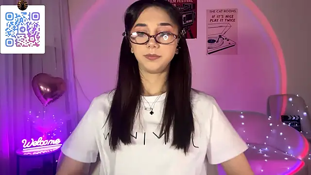 LinaMour online show from May 15, 11:29 pm