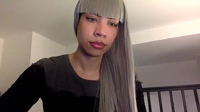 Itzel Saenz online show from January 11, 7:41 pm