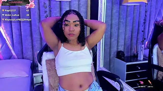 SkylerBloomm online show from May 16, 1:19 am