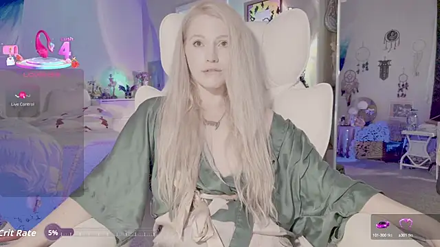 Snapshot of Talulaa chatting on October 2, 9:09 pm Talulaa online show from October 2, 9:09 pm