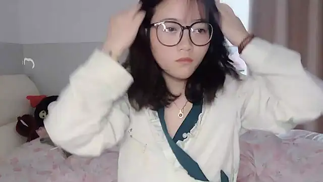 Xoxo-258 online show from September 15, 7:38 am
