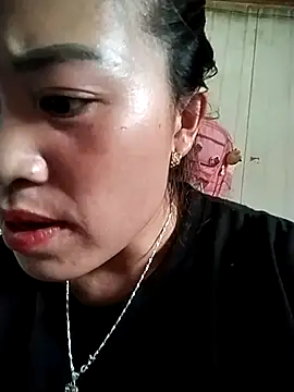 tuyetnhi-00 online show from October 10, 5:23 am