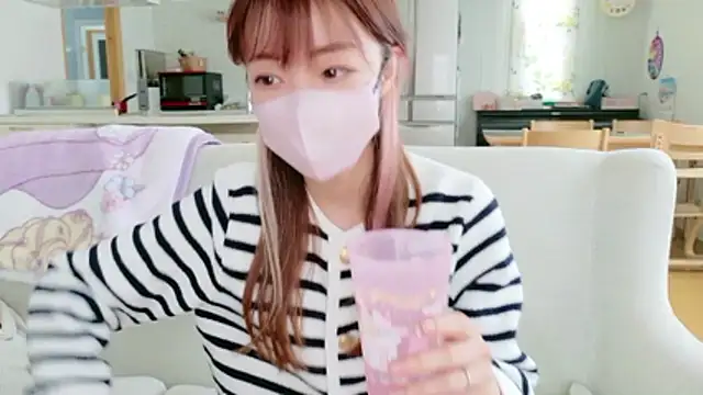 SUZU 1201 online show from February 18, 1:49 am