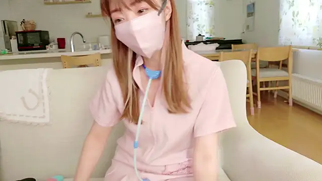 Snapshot of SUZU_1201 chatting on October 4, 5:13 am SUZU 1201 online show from October 4, 5:13 am