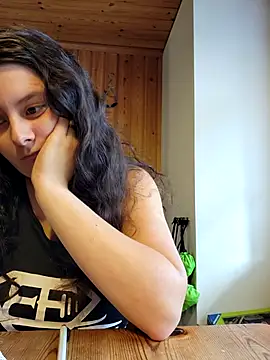 YoungLiisaxx online show from October 22, 8:19 am