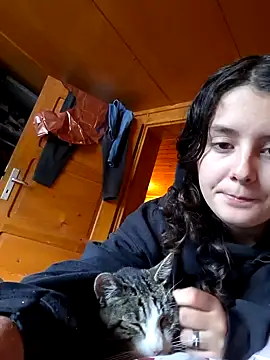 YoungLiisaxx online show from September 27, 1:40 pm