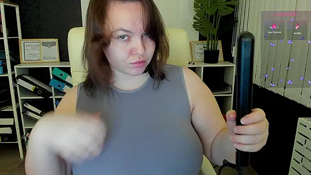  feel me  online show from February 3, 1:48 am