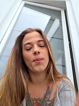 Luna Lynn online show from May 6, 10:52 am