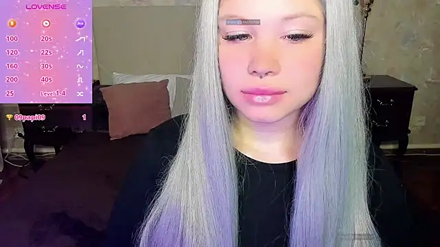 Diana Dream online show from October 7, 9:30 pm