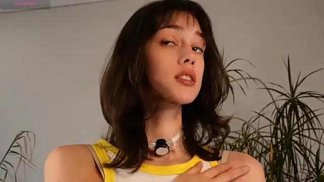 ttragedienne online show from October 13, 2:20 pm