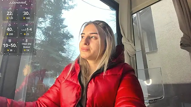 Ella Vee online show from February 8, 6:06 am