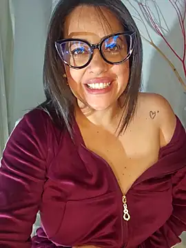 Nicoleefaith  online show from November 21, 7:49 pm