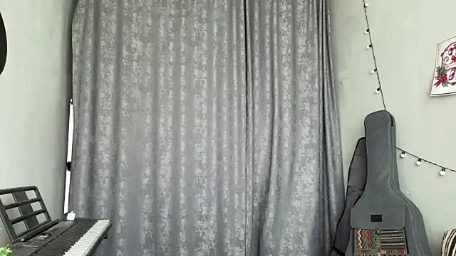 CutieAnny online show from February 11, 6:04 am