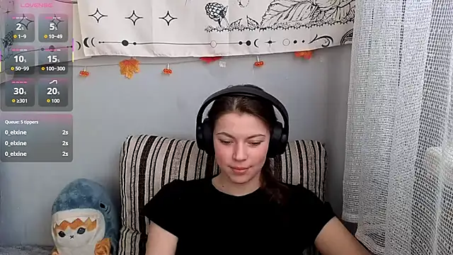 CutieAnny online show from November 22, 6:38 am