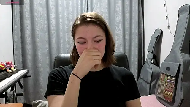 CutieAnny online show from May 16, 9:47 pm