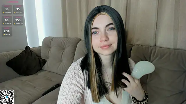 EvaBlimey online show from October 10, 4:28 am