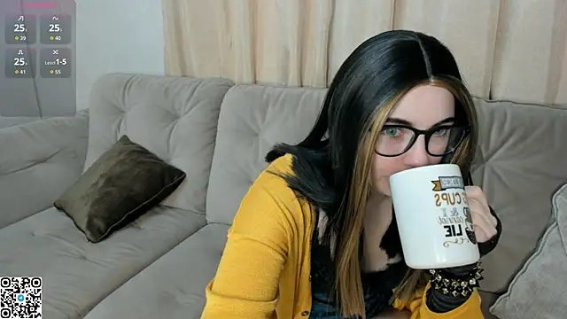 EvaBlimey online show from October 16, 4:59 am