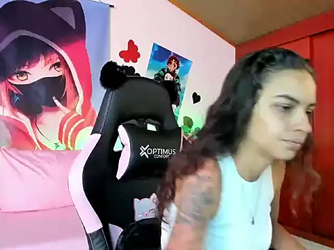 Skylovershot online show from April 4, 1:43 pm