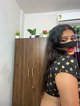 V-Hot-Sweti online show from October 17, 4:10 pm