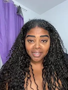 LunaSthena online show from September 23, 10:30 pm