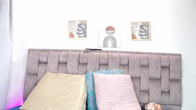 Alexa-Hunter online show from July 9, 10:22 pm