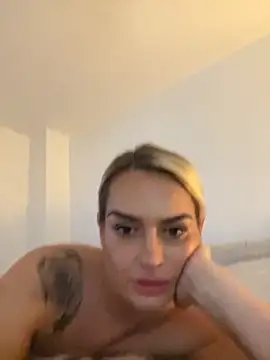 Seductive-SkyeXXX online show from November 10, 10:27 pm