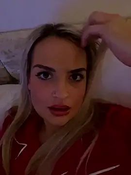 Seductive-SkyeXXX online show from January 8, 9:19 pm