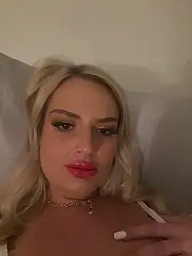 Seductive-SkyeXXX online show from October 12, 5:32 am