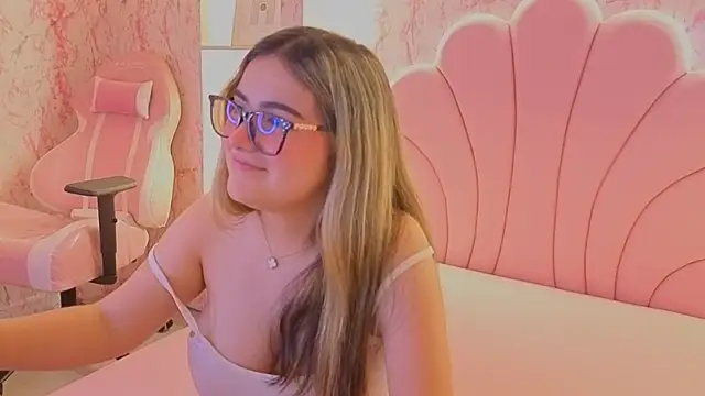 KatyBlondee online show from November 30, 4:16 am