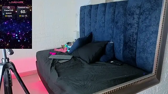 yunkeyc online show from March 28, 8:36 am